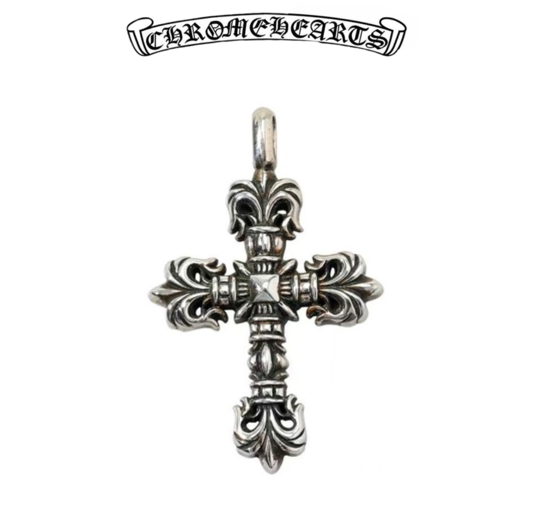 Chrome Hearts Silver Mini Cross Flower Pendant (4,6g)